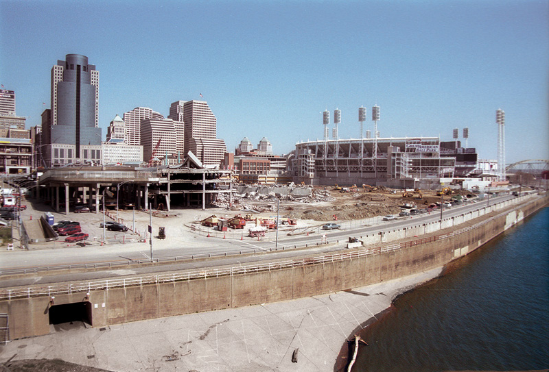 Downtown Cincinnati construction summer 2002